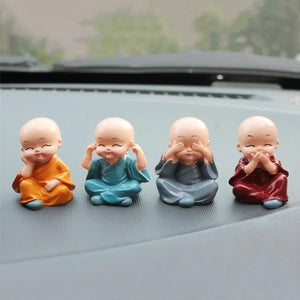 4Pcs/lot Resin Crafts Gift Lovely Little Monk Sculptures Cute Monks Buddha Statues Creative Dolls Table Car Decoration