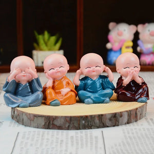 4Pcs Resin Crafts Gift Lovely Little Monk Sculptures Cute Monks Buddha Statues Creative Buddha Dolls Table Car Decoration