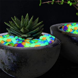 100pcs Luminous Stones Glow In The Dark Pebbles Glowing Stones Outdoor Walkways Home Garden Yard Decor Fish Tank Pebble Rocks